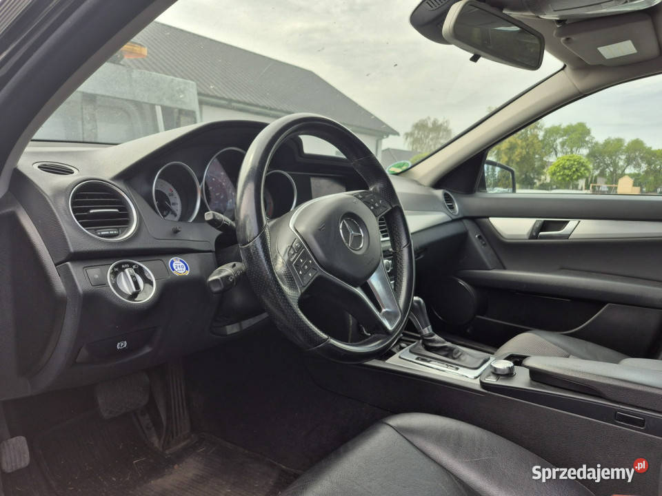 Mercedes C 220 navi xenon kamera automat W204