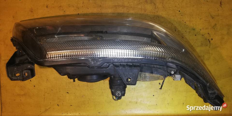 lampa przód prawa Renault Laguna 2 r0105 faza 1 Prawe Piotrków Trybunalski