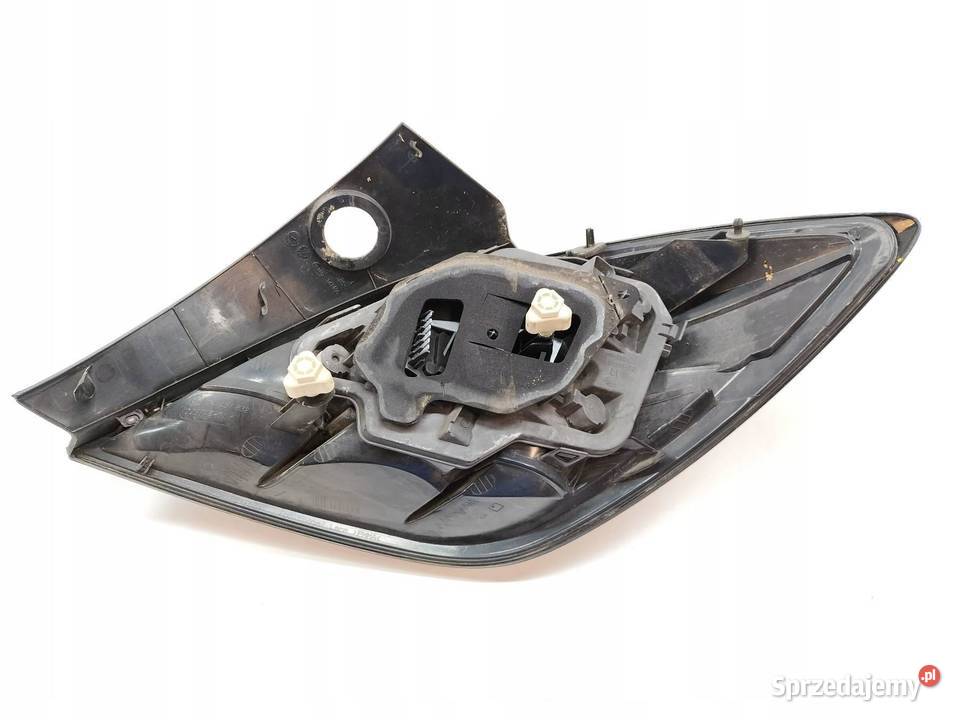 LAMPA TYŁ LEWA EU 3D GTC 24451832 Opel Astra III Rok produkcji 2006