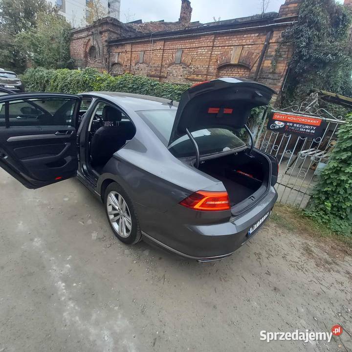 Passat B8 Highline 20 TSI 280 4Motion Warszawa