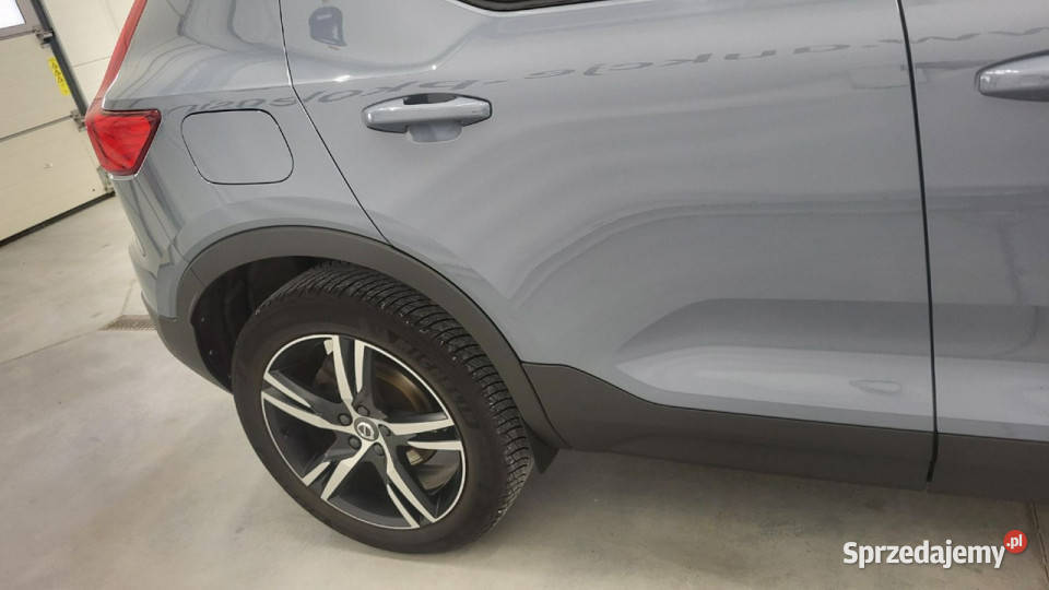 Volvo XC 40 B4 B AWD RDesign aut gniazdo USB Grójec sprzedam