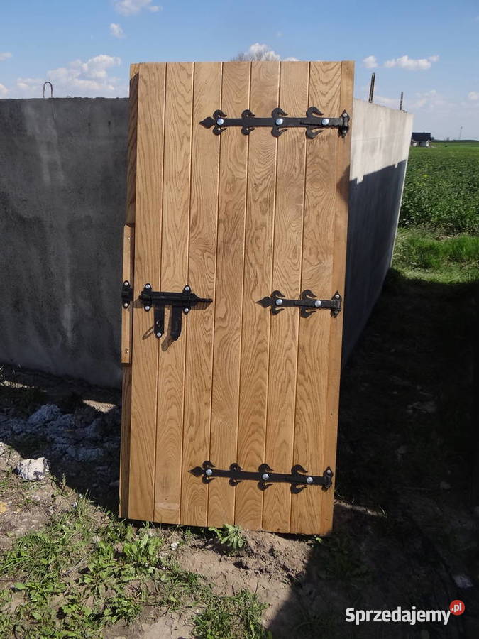 Drzwi drewniane dębowe do piwmicy półokrągłe Wierzbica