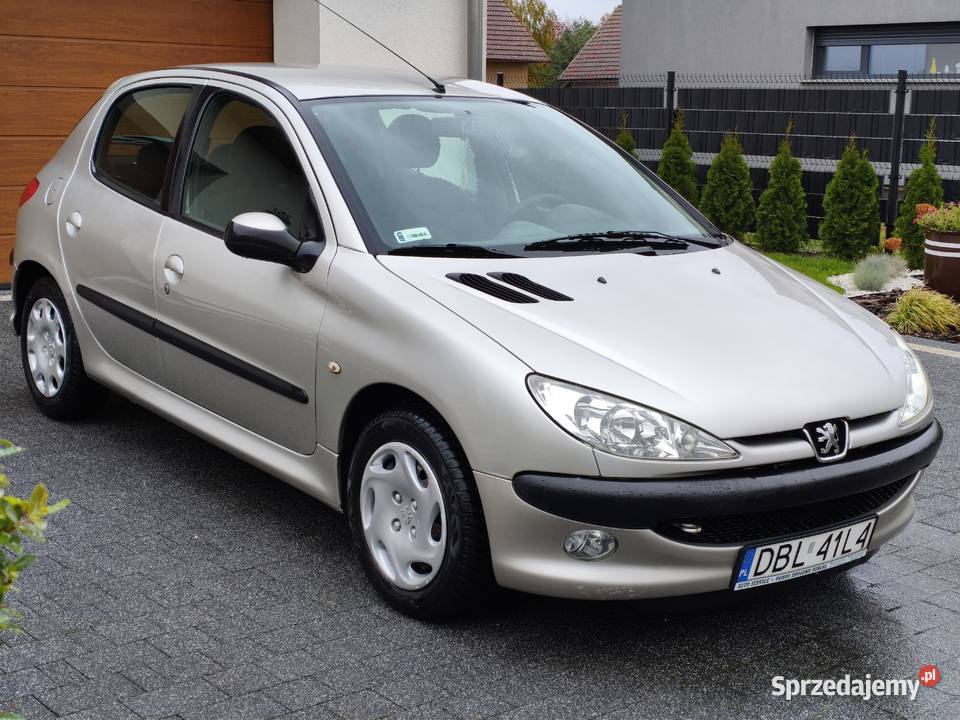 Peugeot 206 14 benzyna KFW 75 2005 przebieg Motoryzacja dolnośląskie Bolesławiec