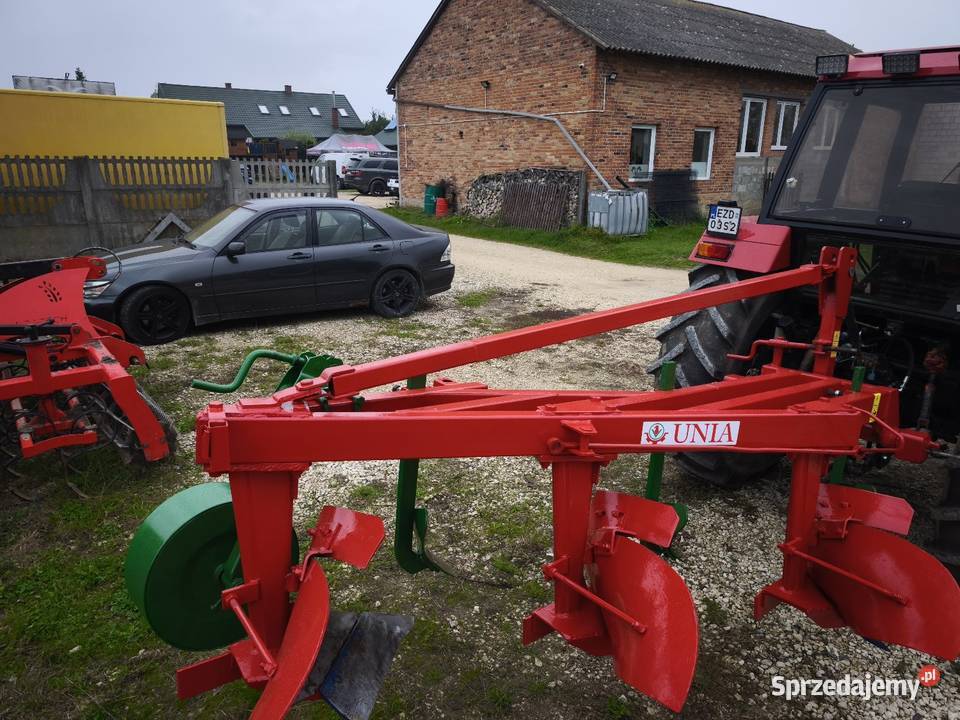 Pług 3 skibowy nieuszkodzony Pługi Sławno