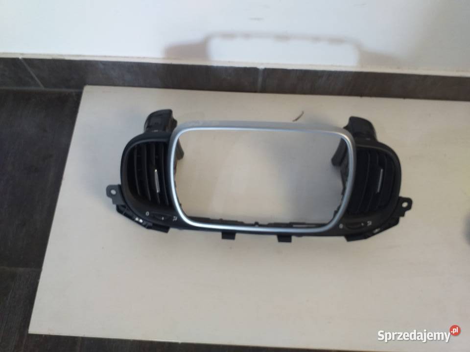 RAMKA RADIA KRATKI NAWIEWU FIAT 500 ABARTH LIFT osobowe Skierniewice