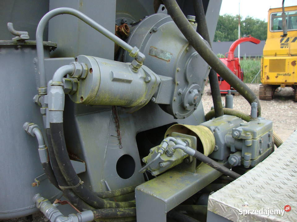 gruszka do betonu zasilana WOM Czaplinek