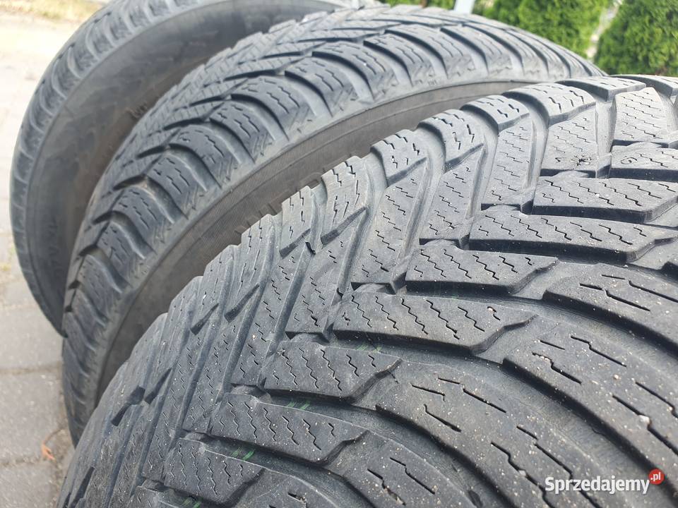 Opony wielosezonowe Nokian 215 55 16 2018 sprzedam