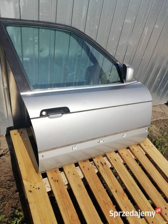 Bmw e32 drzwi przód przednie prawe lubelskie Drelów