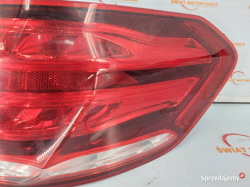 MERCEDES E KLASA W212 LIFT lampa prawa tył osobowe Lampy tylne