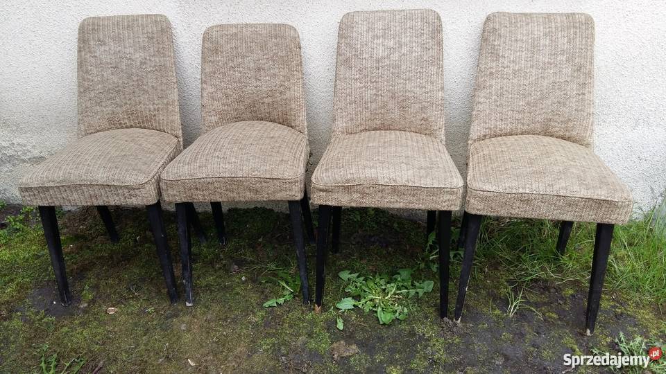 Komplet 4 krzeseł z PRL 027