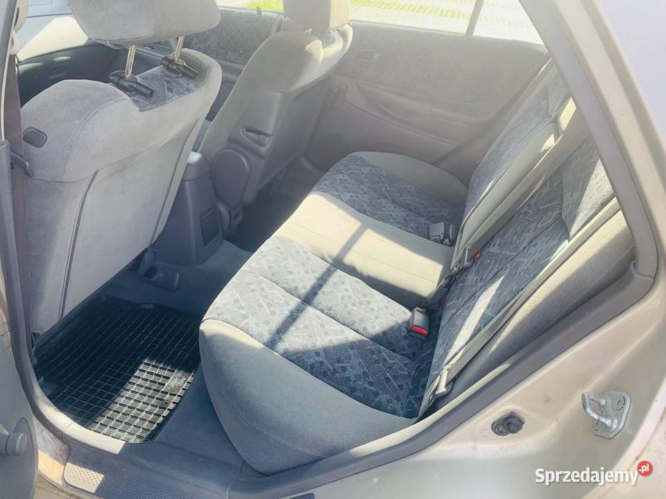 Mazda 323 sedan benzyna welurowa tapicerka zachodniopomorskie Szczecin