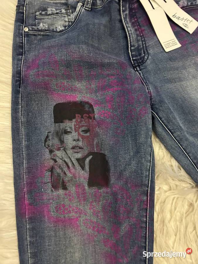 Spodnie jeansowe Bastet L z aplikacją Lady Gaga Radom