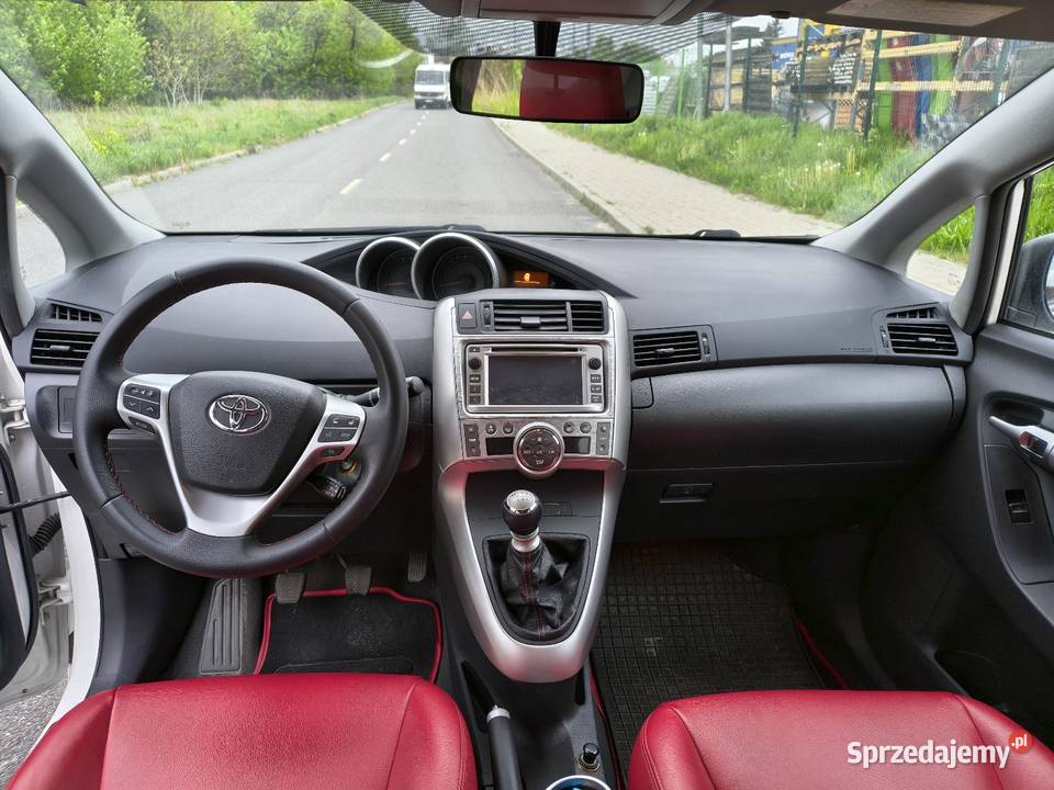 Toyota Verso 2012r 20 D4D isofix Chełm sprzedam