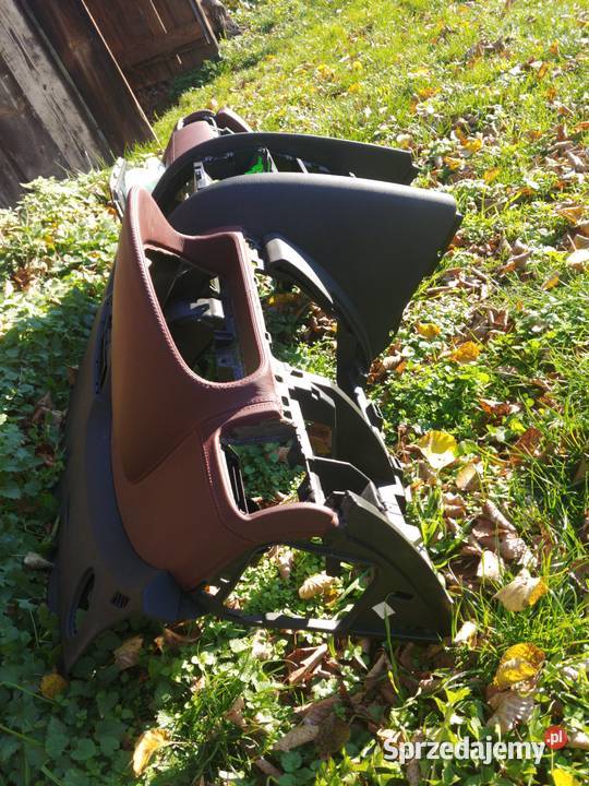 Deska rozdzielcza Peugeot 407 Coupe bordowa Deski rozdzielcze, konsole Tarnów