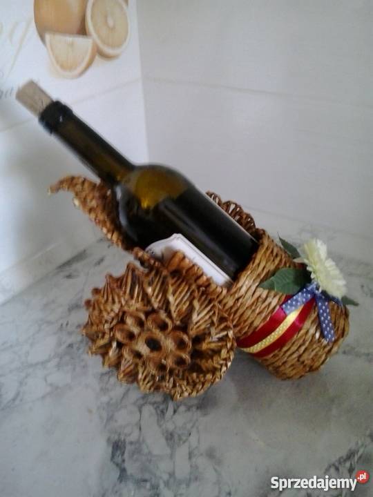 Armatka na wino z papierowej wikliny Koronowo