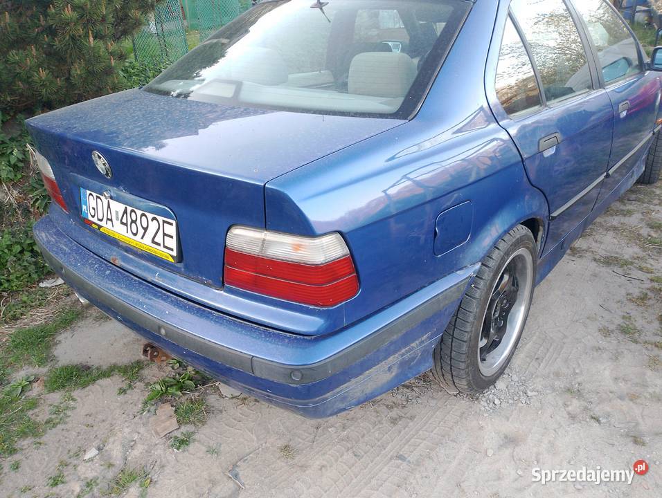 BMW E36 sedan 115KM