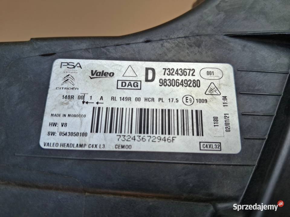 CITROEN C4 III REFLEKTOR PRAWY PRZÓD LAMPA PRAWA Bieleń