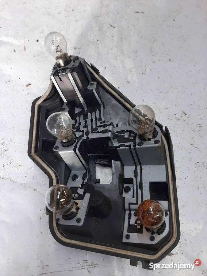 Opel Astra H 3 GTC listwa wkład lampy prawej Ksawerów