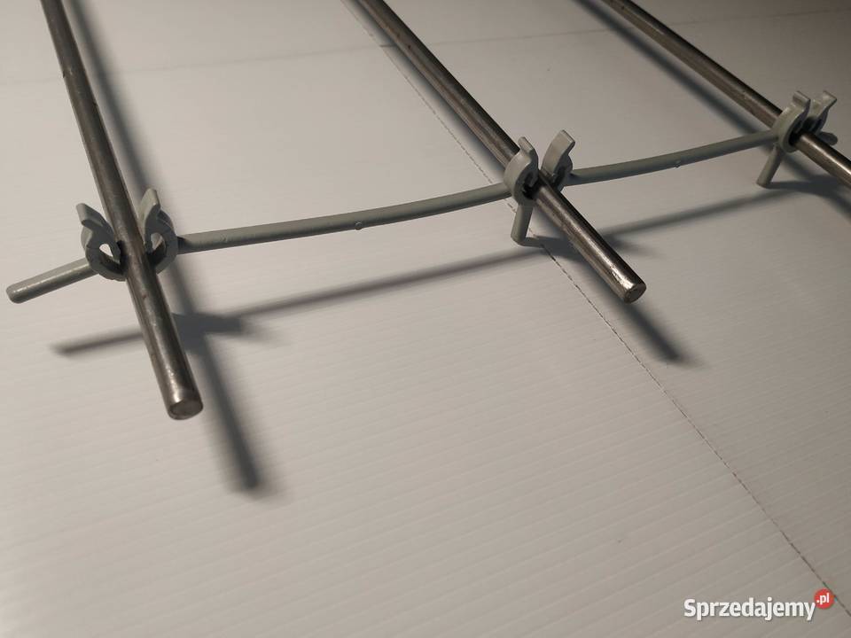 Strzemiona z plastiku dystans do produkcji