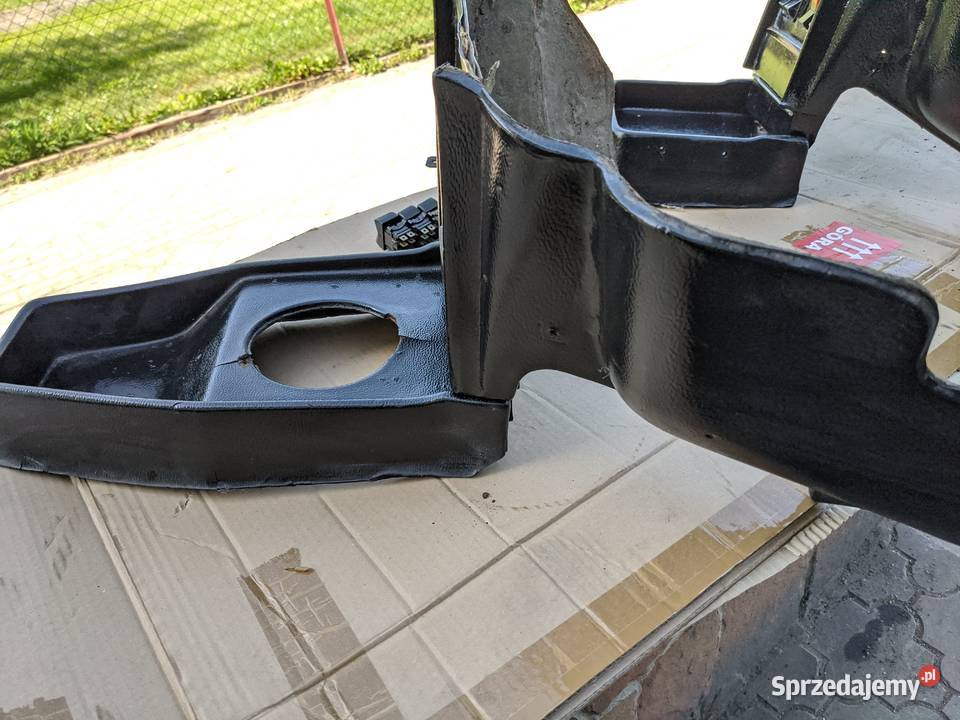 Fiat 125p konsola kokpit panel środkowy podkarpackie Stalowa Wola