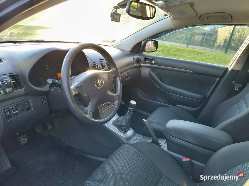 Sprzedam Toyotę Avensis T25 20 D4D Liftback HAK elektryczne lusterka Białystok sprzedam