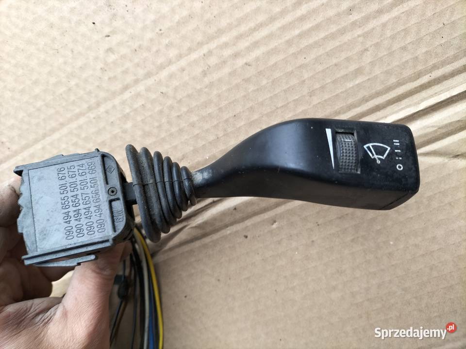 PRZEŁĄCZNIK WYCIERACZEK OMEGA B Wyposażenie wnętrza Kamień-Kolonia