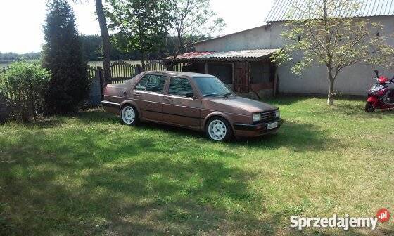 sprzedam doinwestwona autko hak Wistka Szlachecka