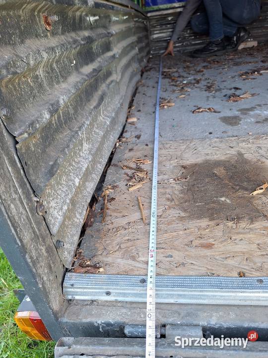 Przyczepa towarowa dmc1400