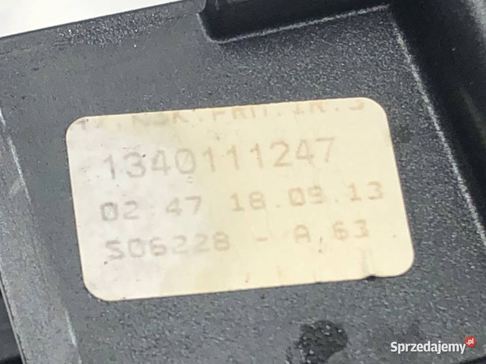 SKRZYNKA BEZPIECZNIKÓW VW GOLF VII 5Q0937615C Skrzynki bezpieczników sprzedam