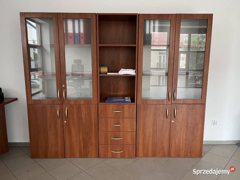 Zestaw mebli biurowych komody szafy biurko stół