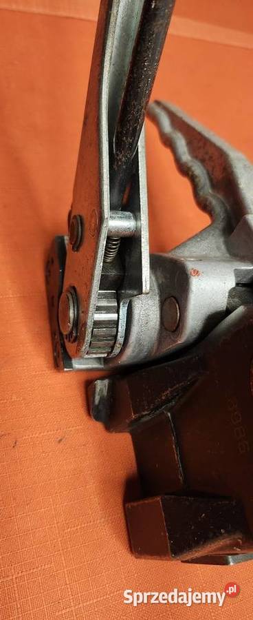 Bandownica bezpinkowa do taśm stalowych