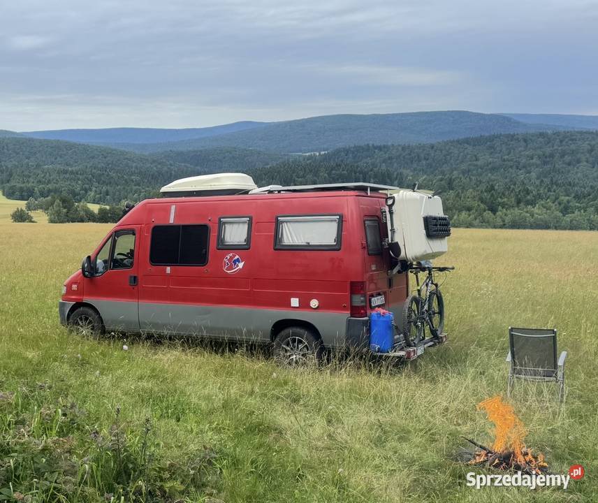 Kamper van bus Peugeot Boxer 25 L2H2 4 os duża