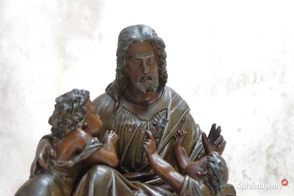 Rzeźba przedstawia Chrystusa z dziećmi wielkopolskie Kalisz
