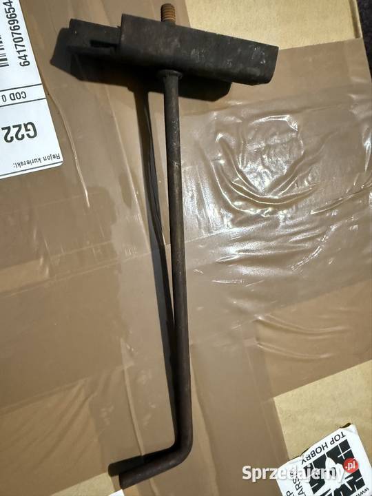 Mocowanie akumulatora BMW e12