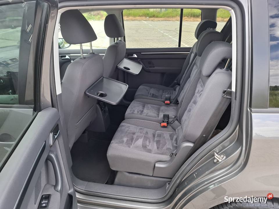 VW Touran 14 Benzyna 2011r Wałbrzych