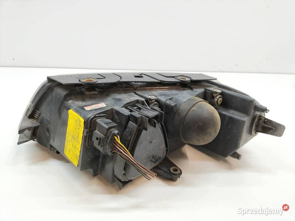 LAMPA PRZÓD PRAWA LIFT FL VW Volkswagen Passat V osobowe
