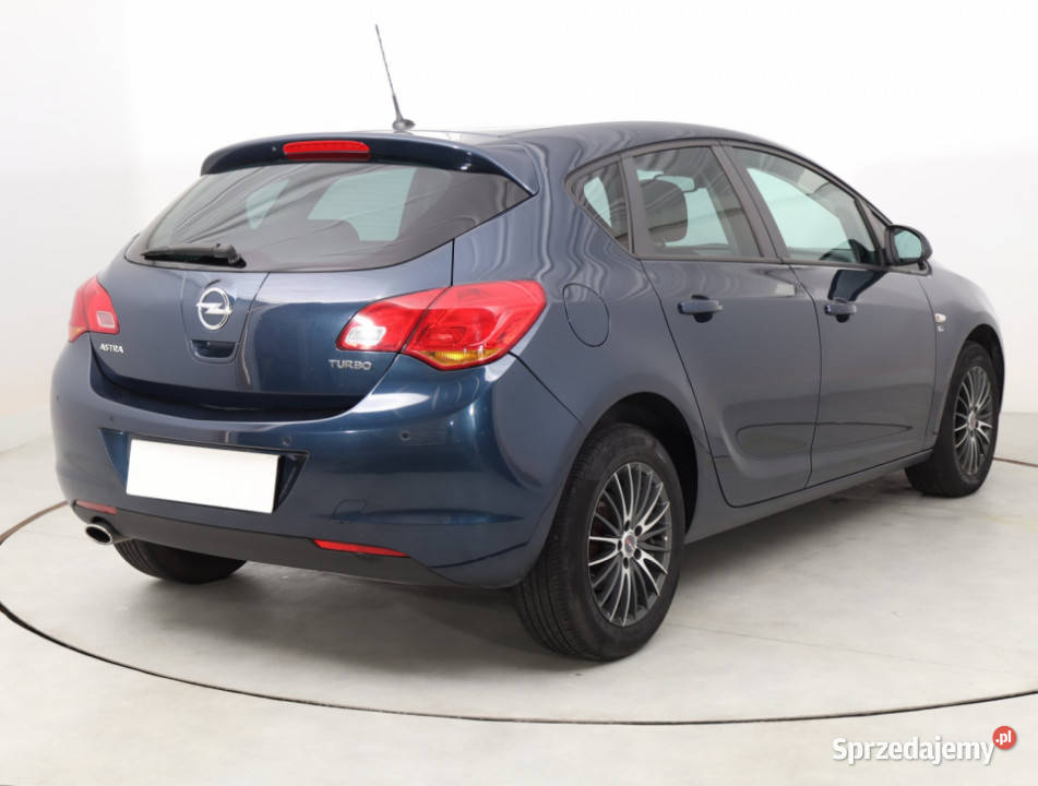 Opel Astra 14 T wielofunkcyjna kierownica dolnośląskie Bielany Wrocławskie sprzedam