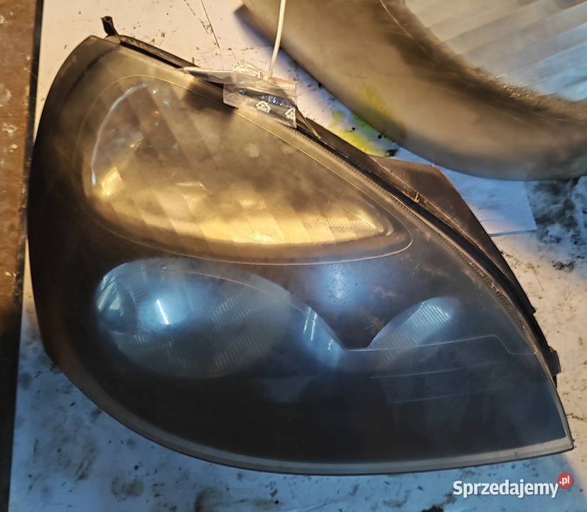Renault Clio 2 Thalia Lampy przód kpl sprzedam