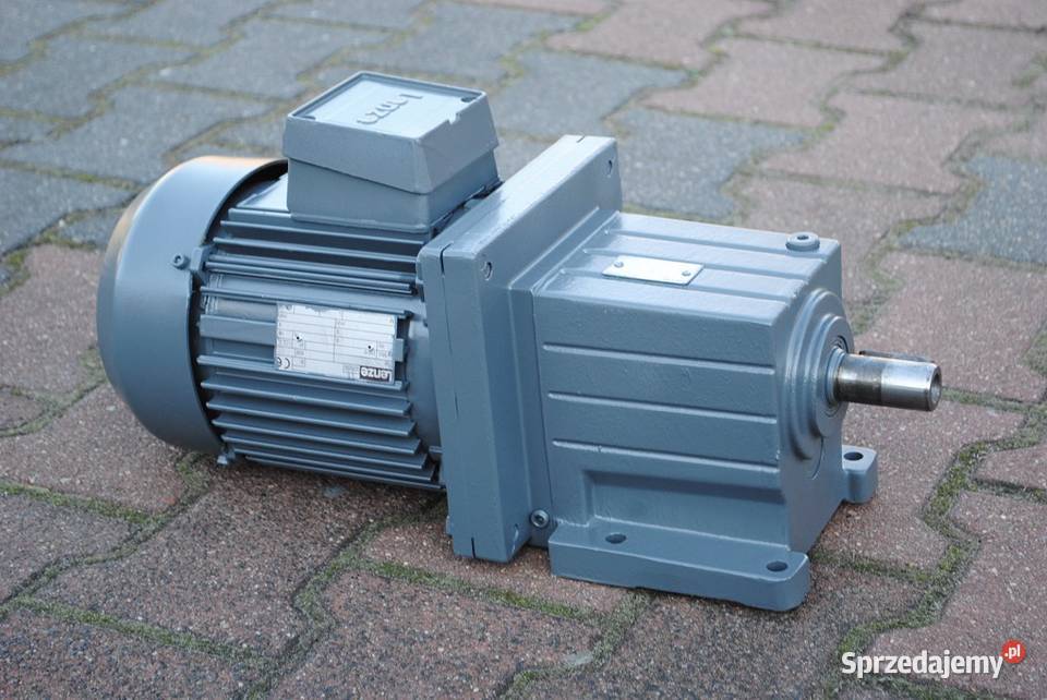 Motoreduktor 15kw 350obrmin LENZE GST052MVBR9032 Kargowa