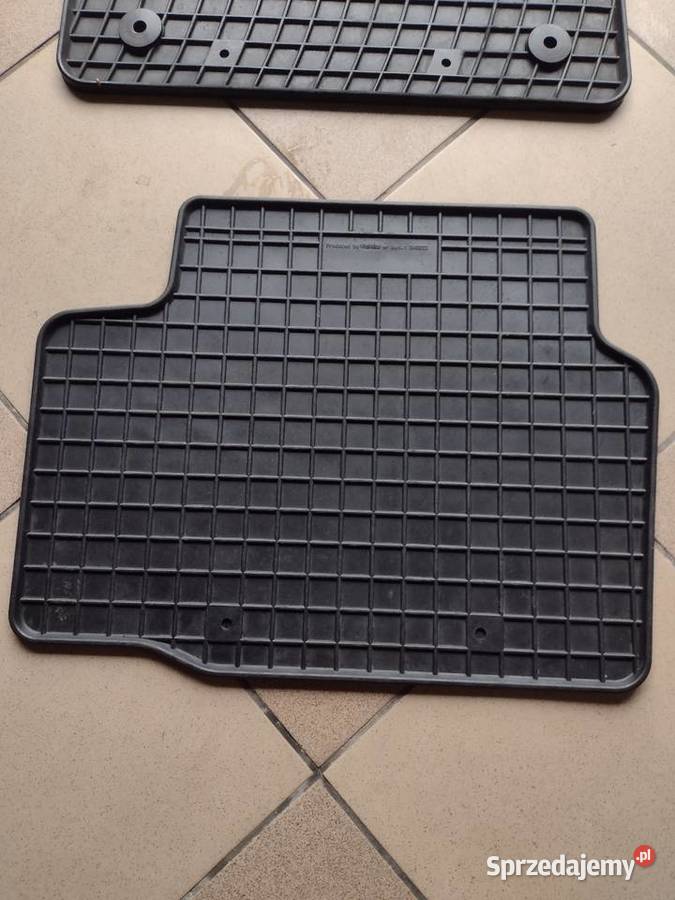 Dywaniki gumowe OPEL ASTRA model K lubelskie Chełm sprzedam