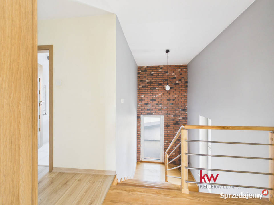 sprzedaży domu wolnostojącego 277m2 Lubliniec sprzedam