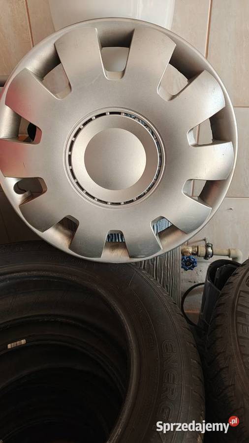 opony zimowe Michelin 185x65x15 felgi stalowe świętokrzyskie sprzedam