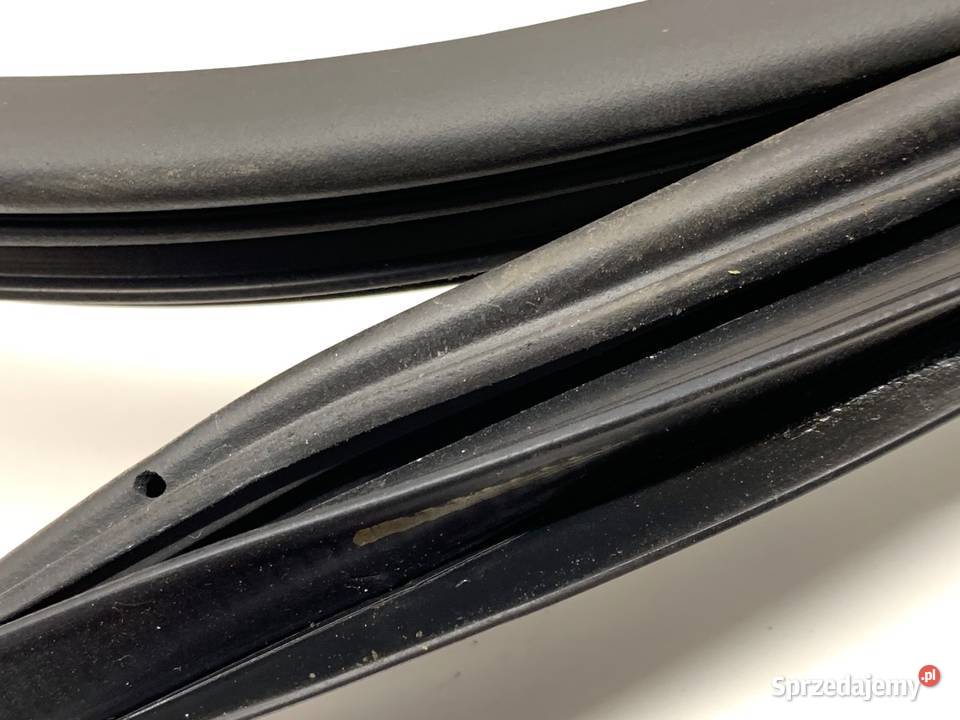 USZCZELKA DRZWI TYŁ PRAWA KIA SPORTAGE IV SUV podkarpackie