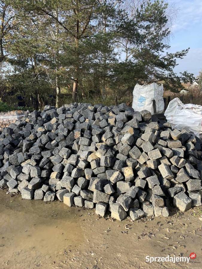 CZARNA KOSTKA BAZALTOWA ROZBIÓRKOWA Starobruk Płońsk