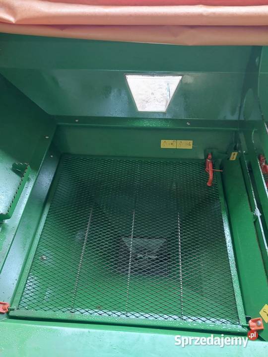 Rozsiewacz nawozu amazone zam 3000 Rolnictwo