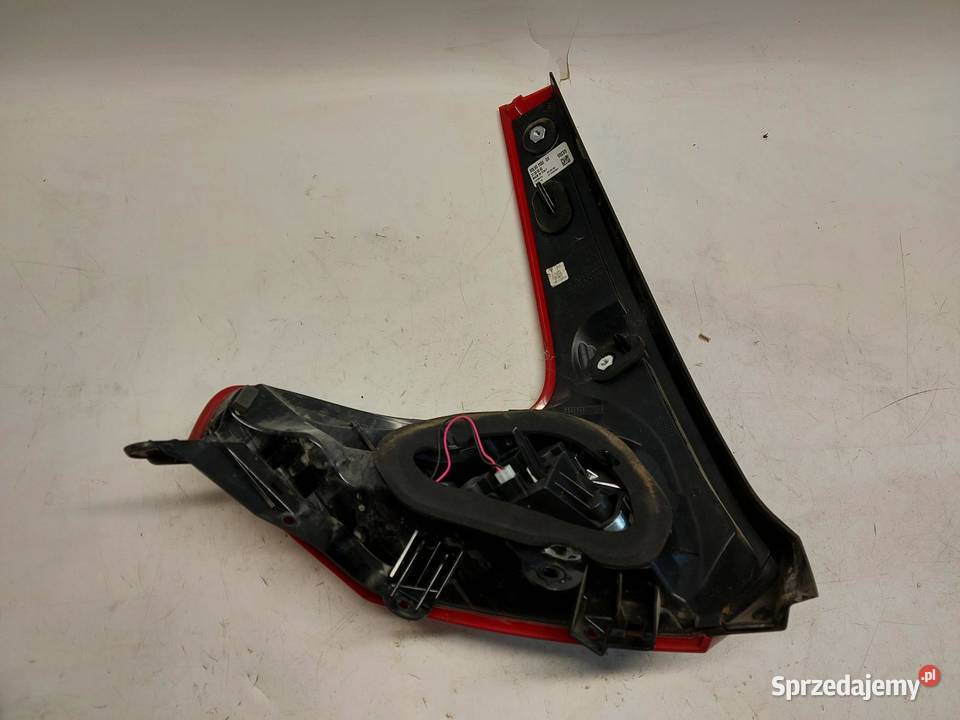 VOLVO V40 II Lampa tył prawa 31395845 osobowe sprzedam