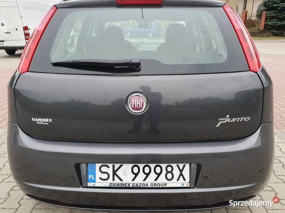 FIAT PUNTO 12 SS 2011r 134 Krajowy Ładny i Pewny 134370km Katowice
