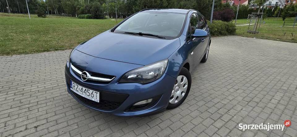 Opel Astra 17TDCi klima 2014r salon zadbany diesel Rzeszów