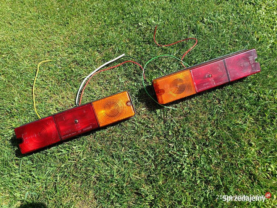 Lampy Lt10 oryg PRL Niewiadów tył kpl Tarnów