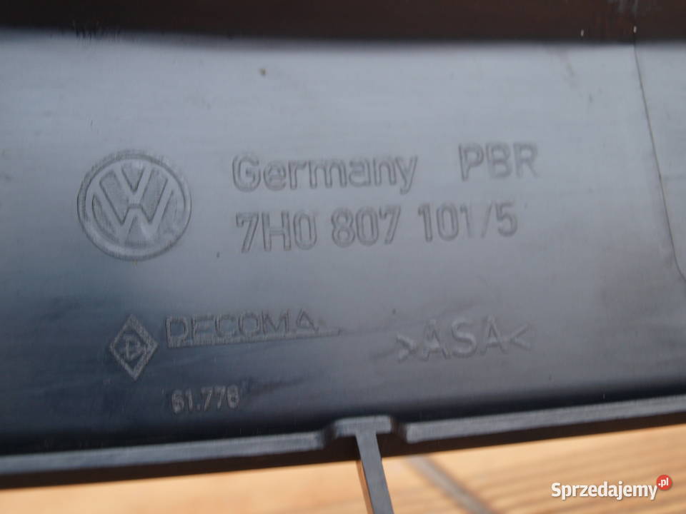 VW Transporter T5 grill atrapa przód 2003 2009r Karoseria